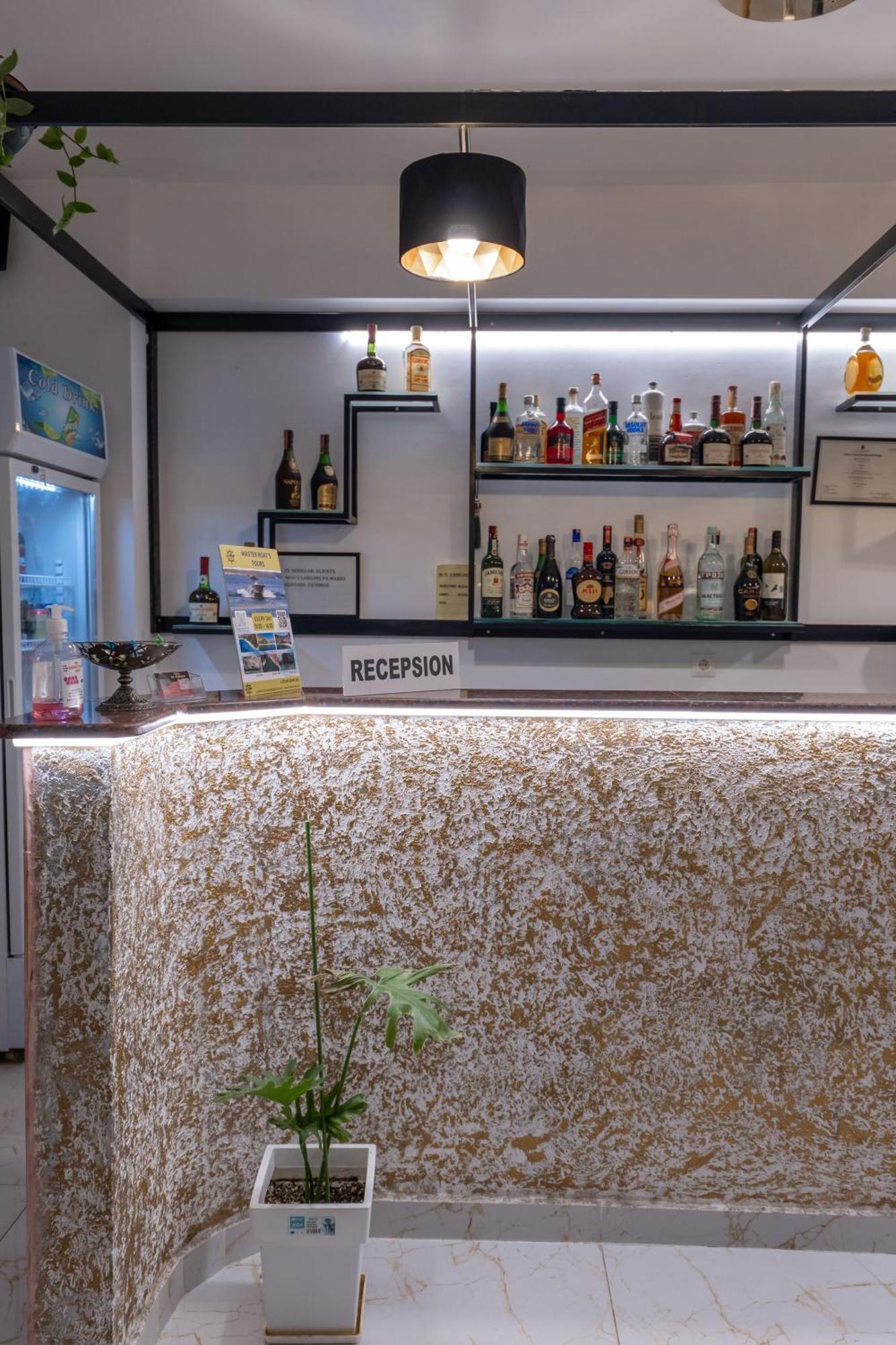 Hotel Elite Sarandë 외부 사진