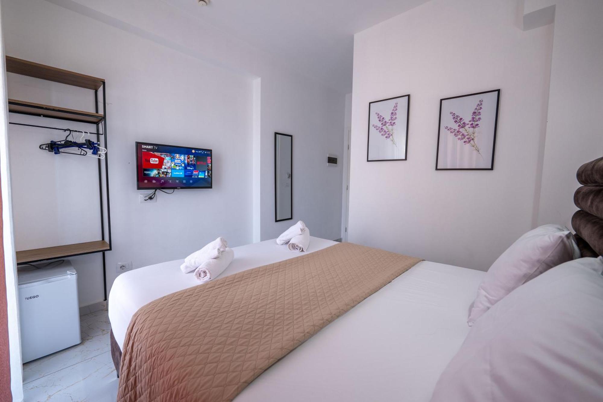 Hotel Elite Sarandë 외부 사진